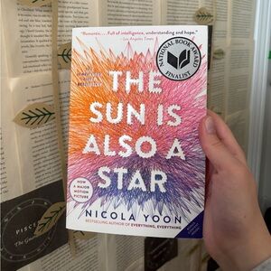 The Sun Is Also A Star by Nicola Yoon PAPERBACK
